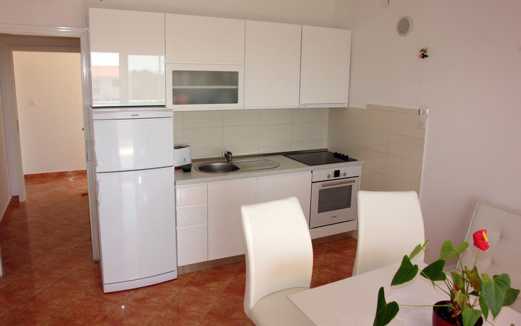 Apartments Iva Orebić Rom bilde